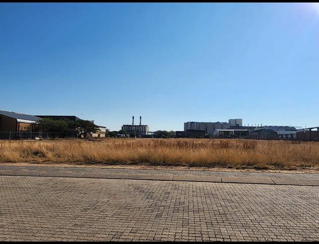 M² INDUSTRIAL YARD FOR SALE IN MAGNA VIA INDUSTRIAL